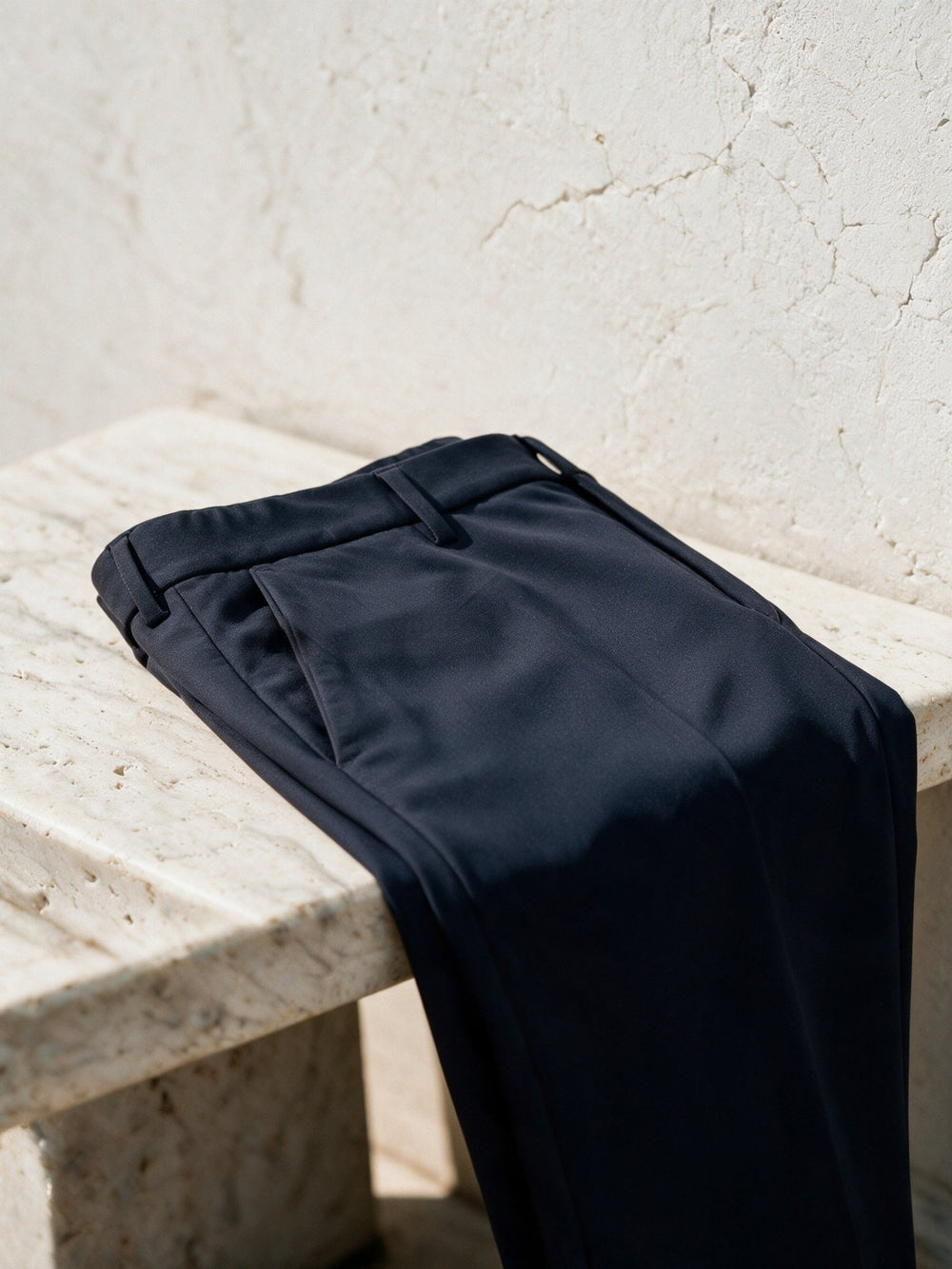 Alberto Lou Performance detail navy v2